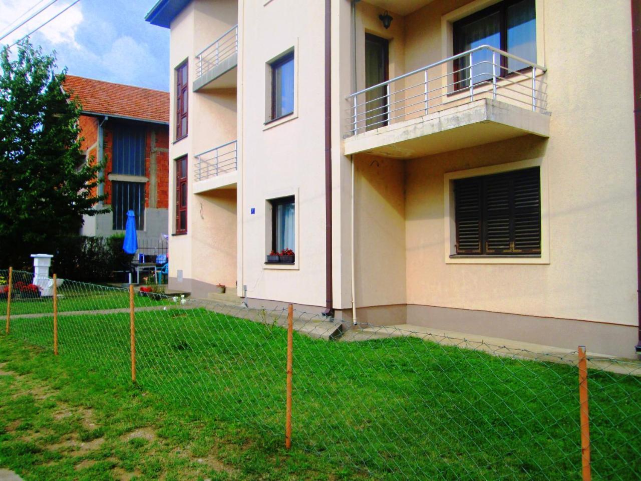 Nis Apartman מראה חיצוני תמונה